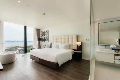 Hotel Soleil Ha Long, Trademark Collection by Wyndham Hotel Soleil Ha Long, Trademark Collection by Wyndham