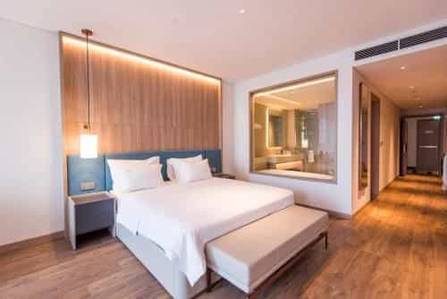 Blue Kites Residence by A La Carte Ha Long Blue Kites Residence by A La Carte Ha Long