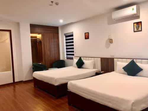 Le Centre Hotel