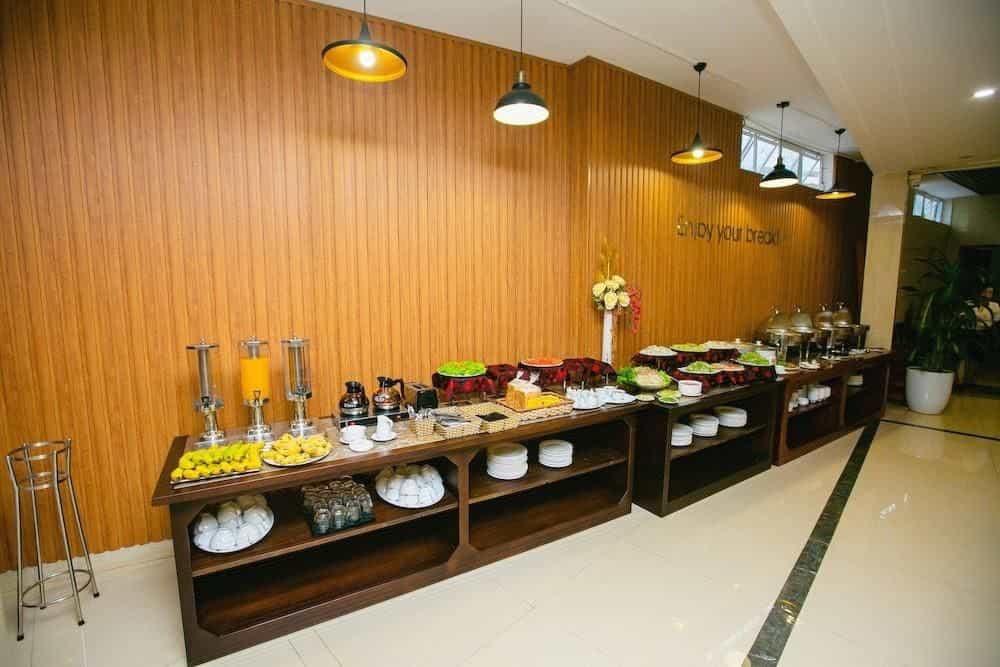 Le Centre Hotel
