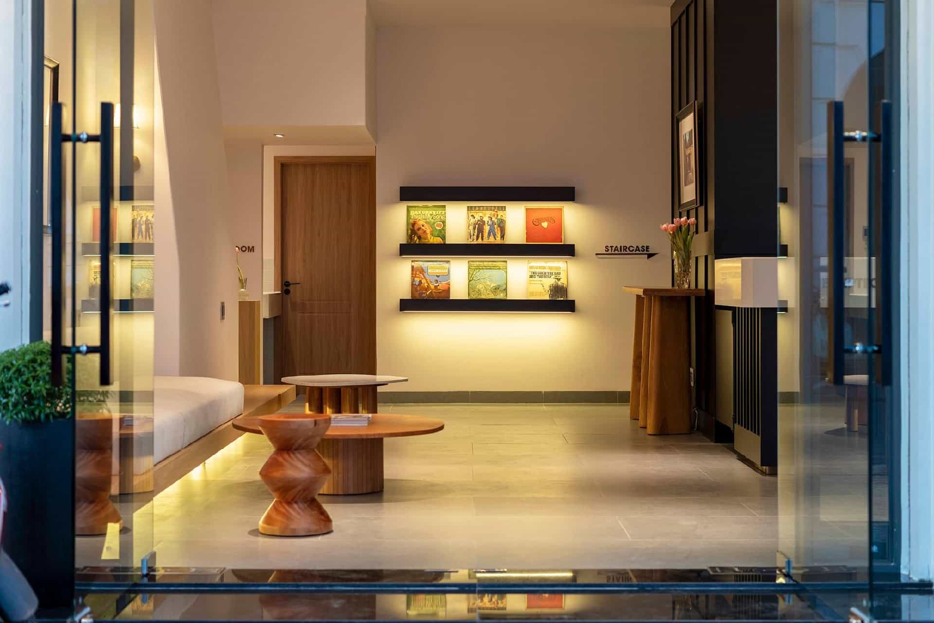 DP  HOTEL