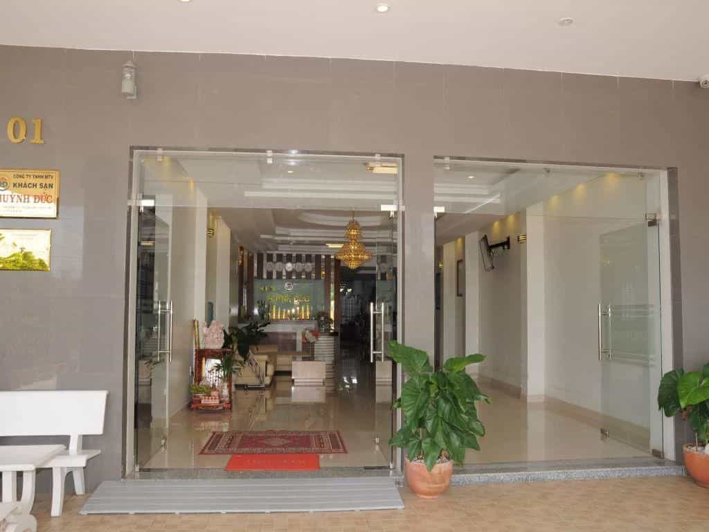 Huynh Duc Hotel Huynh Duc Hotel