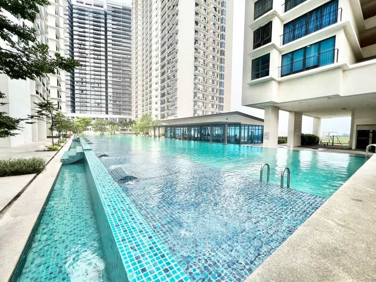T5 1-10Pax Trefoil Setia Alam 2Room 5Bed WiFi SCCC