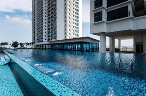 วิเวียน สตูดิโอ ทรีฟอยด์ ซีเทีย อลัม