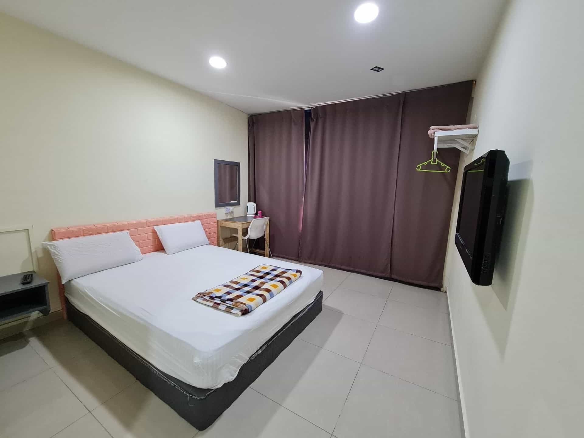 OYO 90442 นิวทาวน์ สตาร์ โฮเทล