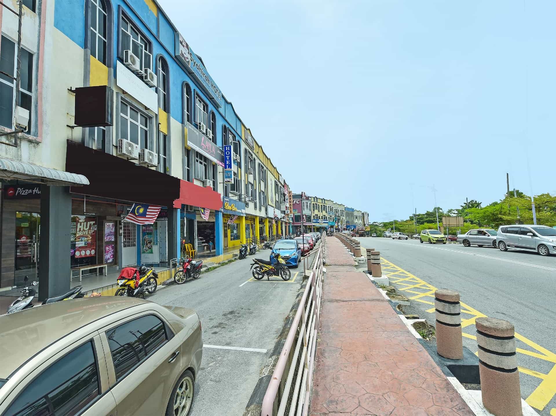 โรงแรมโอโย 90631 ชาฮิระห์