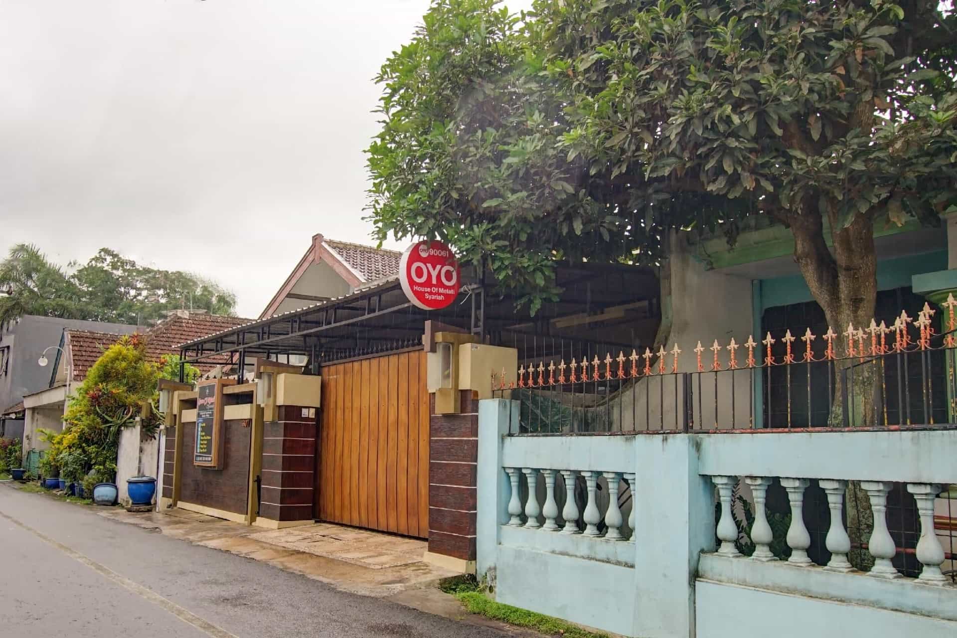 โอโย 90061 เมลาตี เฮาส์ ซายาเรียห์