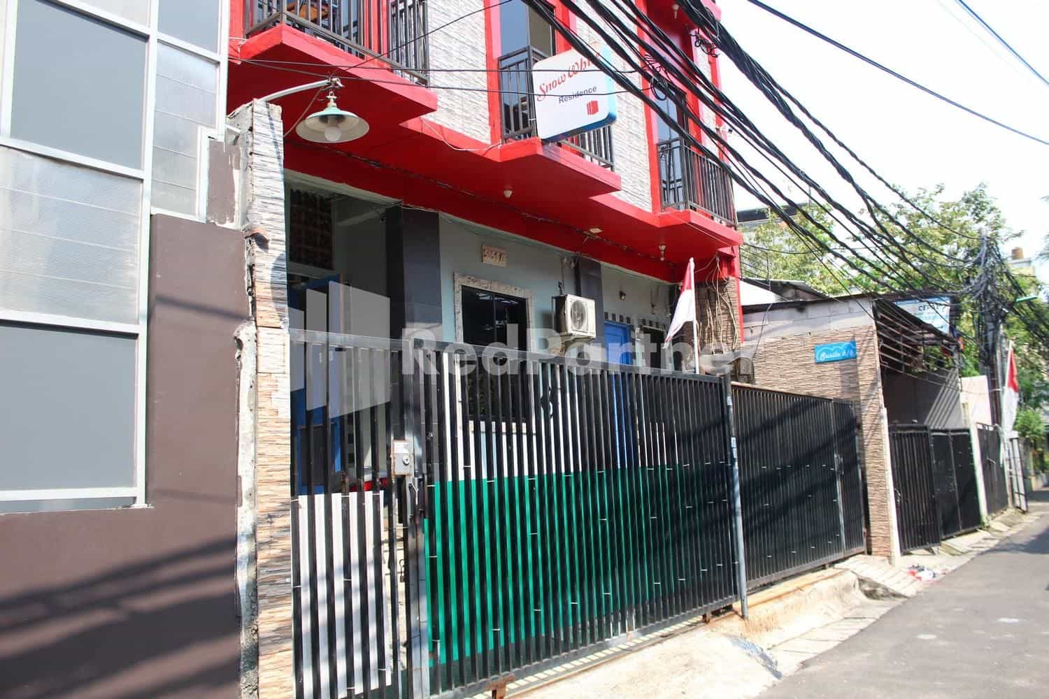 สโนว์ไวท์ เรสซิเดนซ์ ใกล้โกรอกอล มิตร้า เรดดอร์ซ สโนว์ไวท์ เรสซิเดนซ์ ใกล้โกรอกอล มิตร้า เรดดอร์ซ