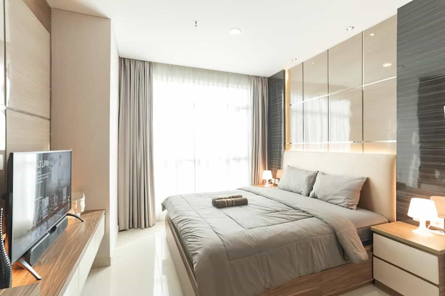 Central Royal Apartments by Emily in Jakarta