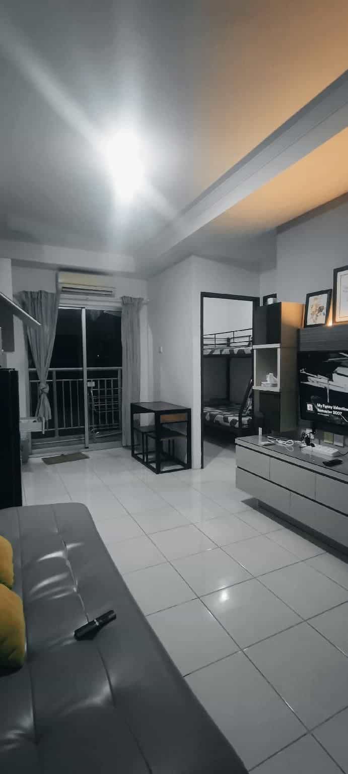 Spacious & Cozy 27FL - 2BR Apartment West Jakarta Spacious & Cozy 27FL - 2BR Apartment West Jakarta