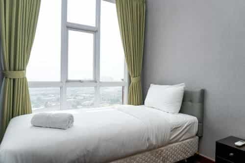 Fabulous 2BR Lucky Tower Apartment By Travelio
