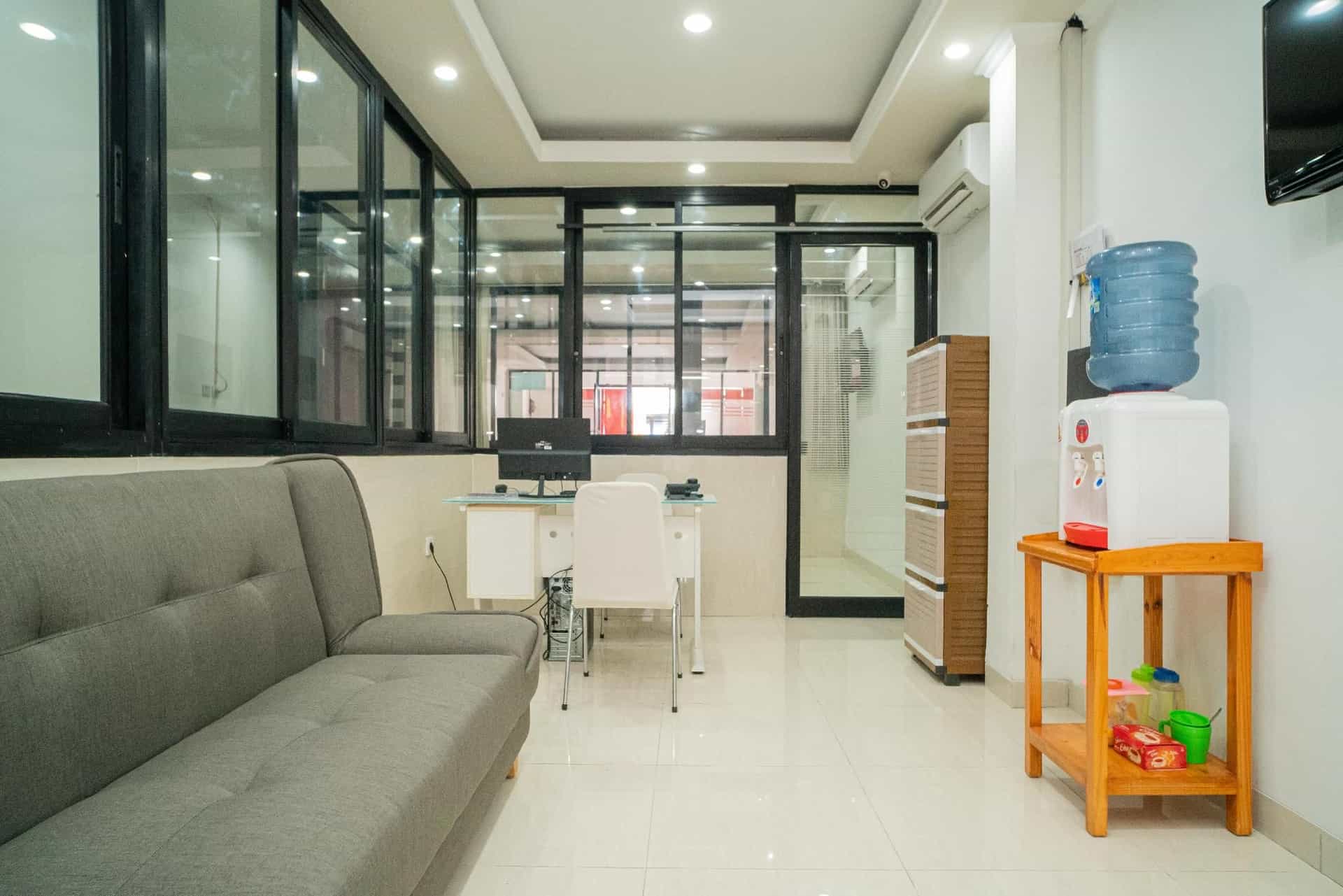 เรดดอร์ซ ใกล้สถานีเซแนน