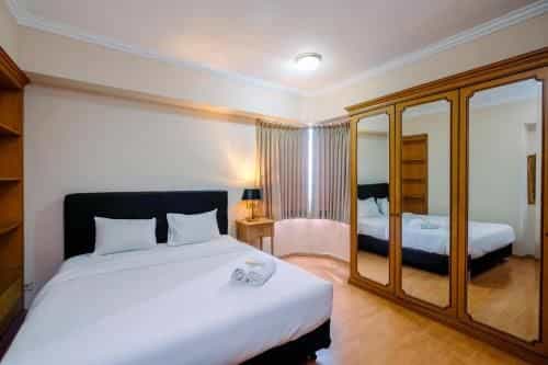 Luxury 3BR Sudirman Tower Condominium By Travelio