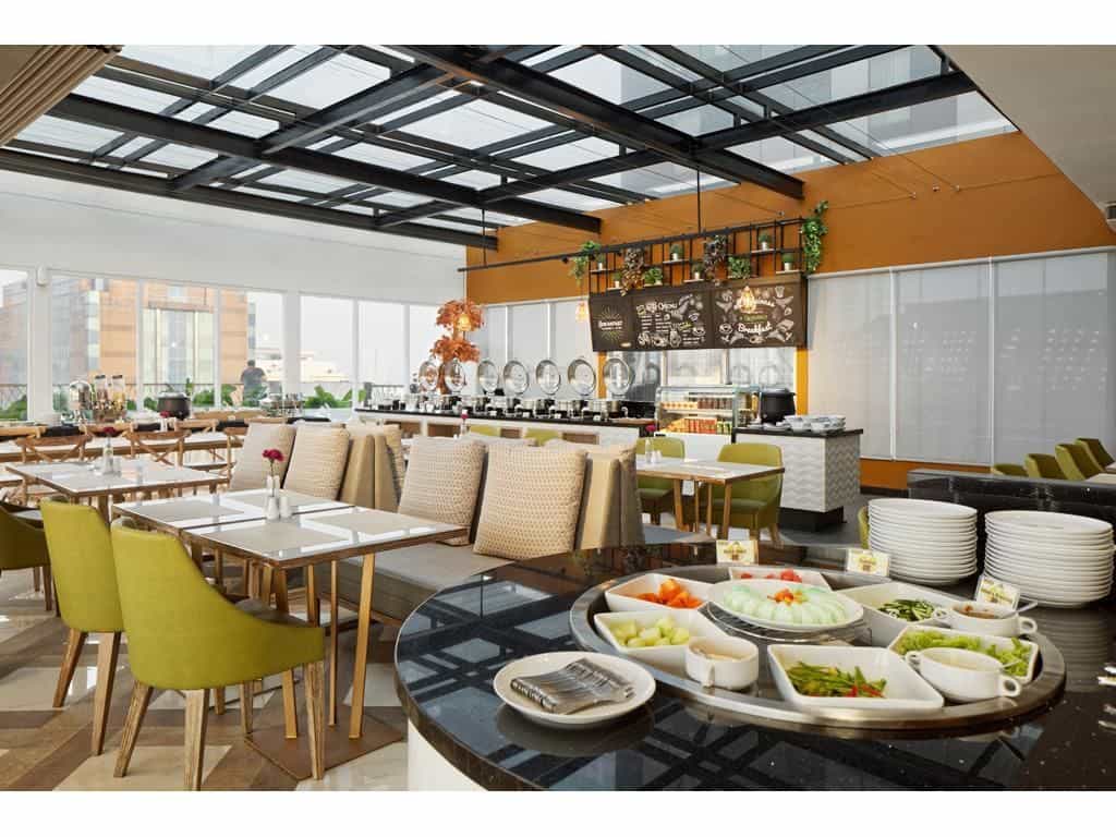 MaxOneHotels.com @ Platinum Hayam Wuruk Jakarta