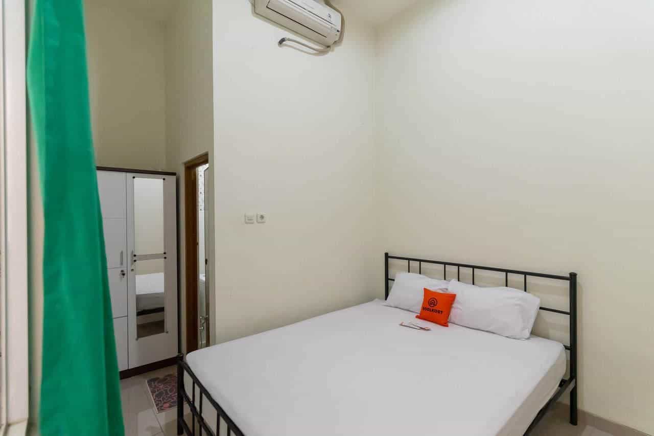 Koolkost Syariah near LRT Boulevard Selatan Station Koolkost Syariah near LRT Boulevard Selatan Station
