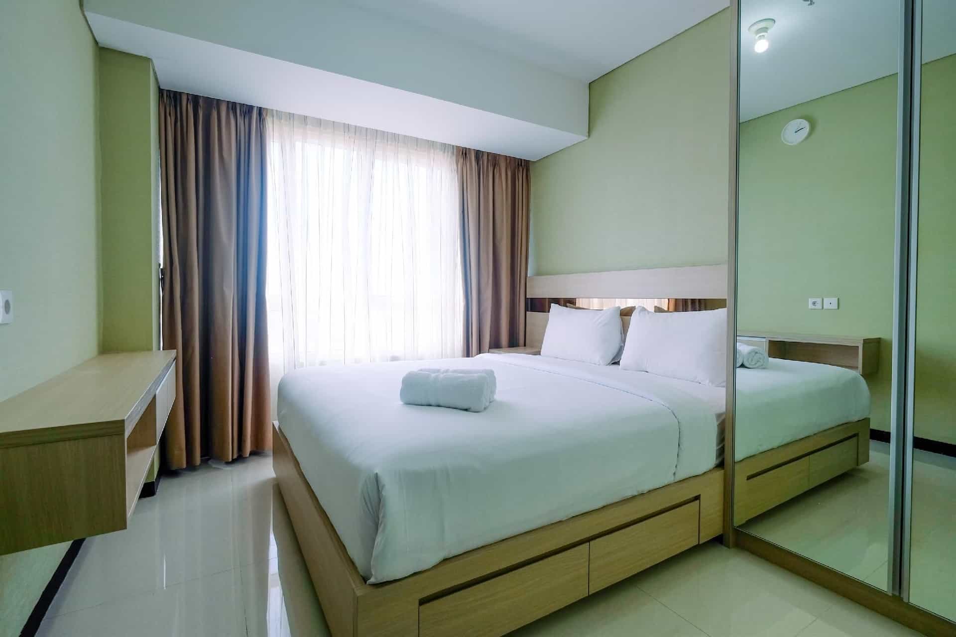 Comfy 2BR Apartment at Nifarro Park By Travelio