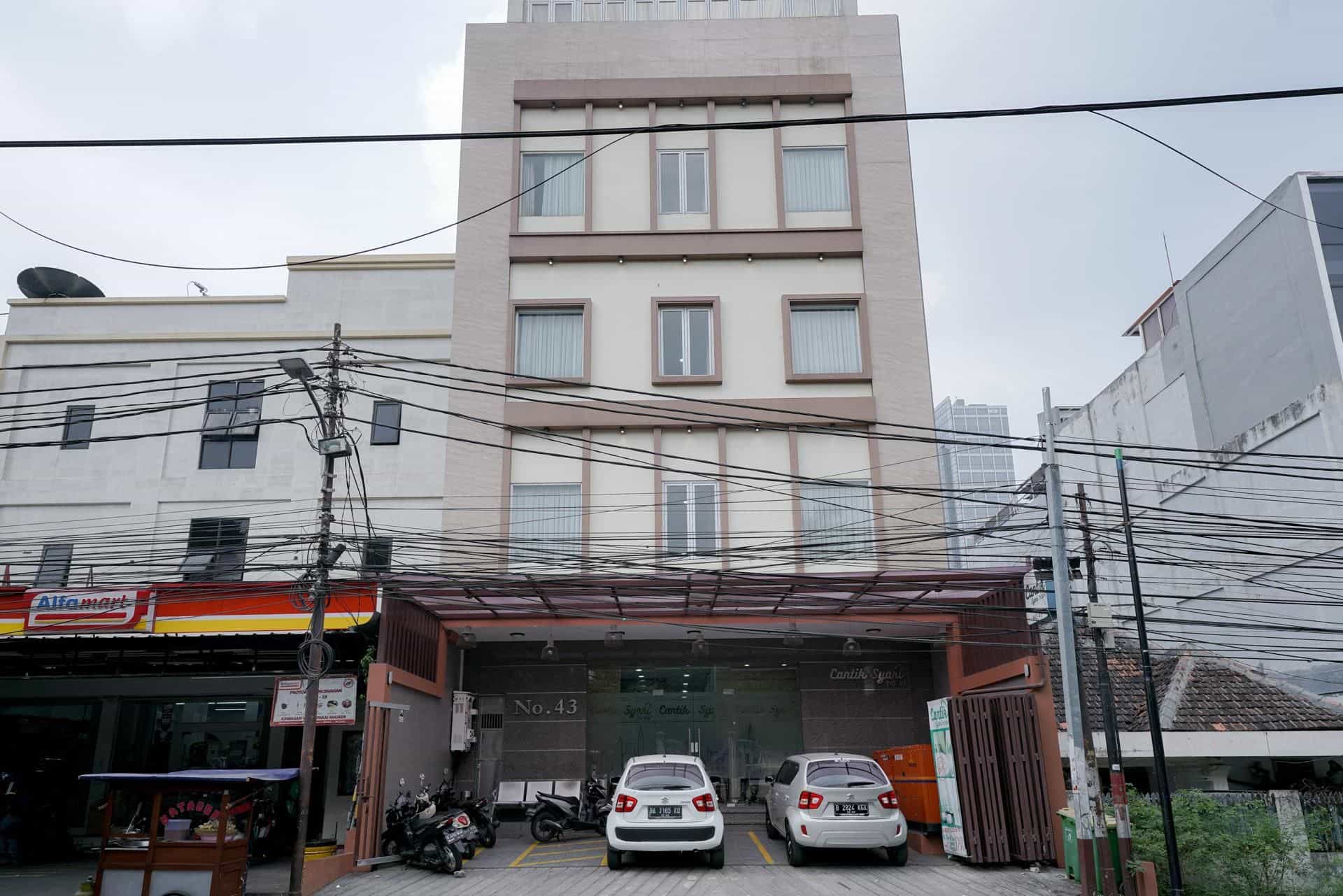 Hotel Cantik Syari