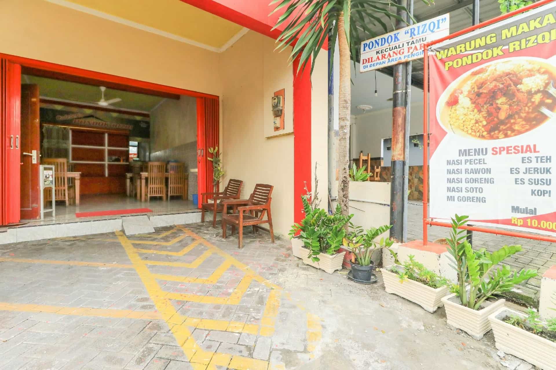 Penginapan Pondok Rizqi Syariah