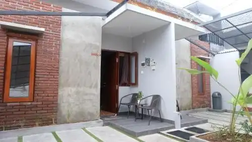 Embe Pitoe Syariah Gejayan Mitra RedDoorz