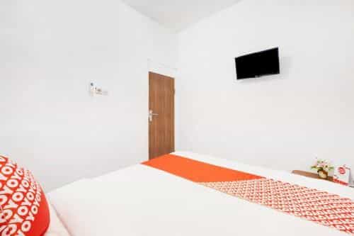 OYO 2394 Hotel Brosta