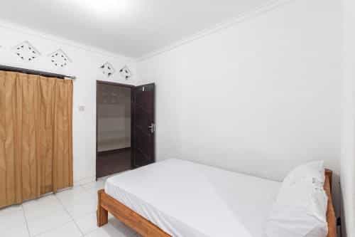OYO Life 93504 Kost Krisna OYO Life 93504 Kost Krisna