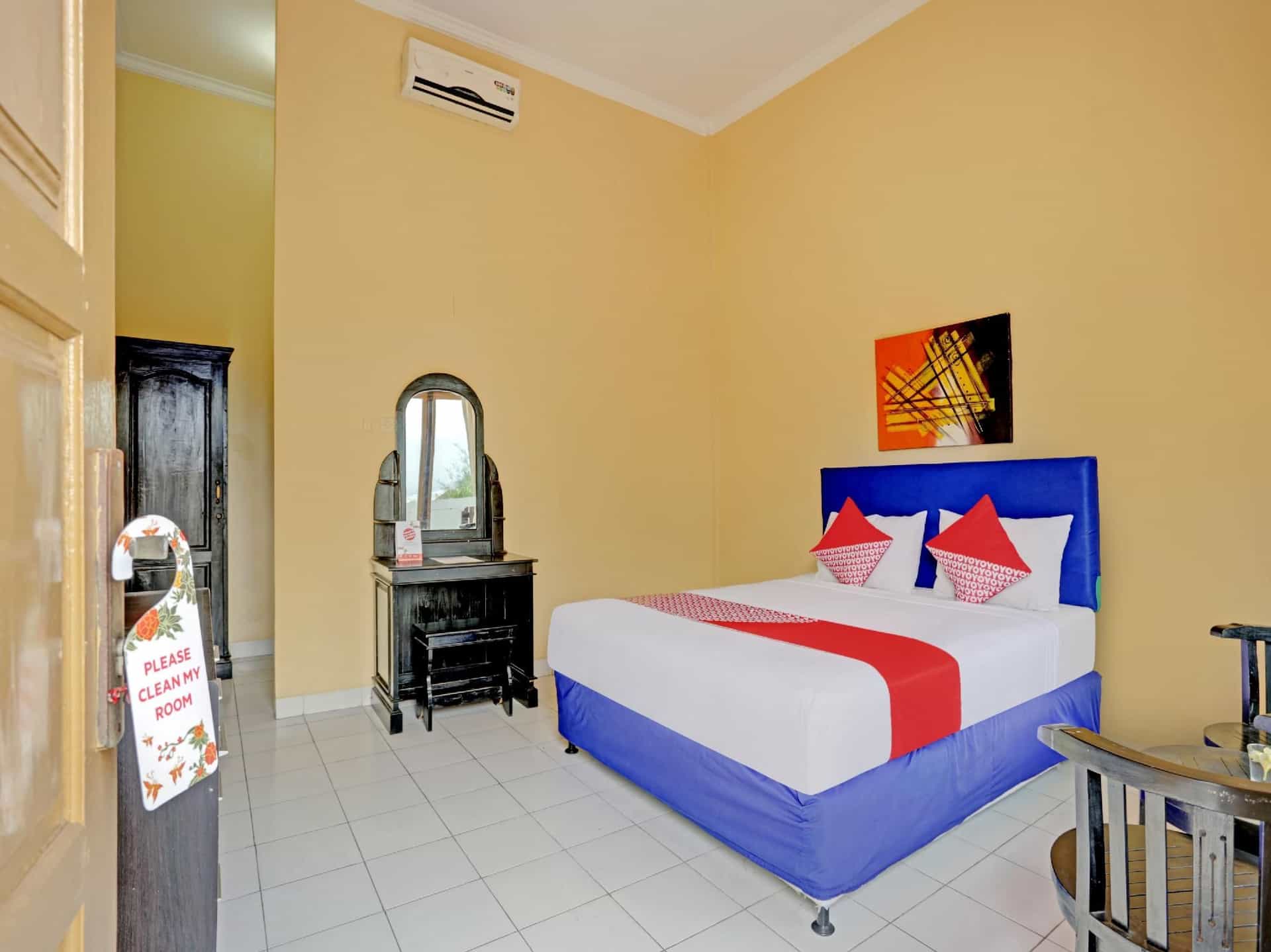 OYO 3096 Hotel Dewi Warsiki Near Gilimanuk Port
