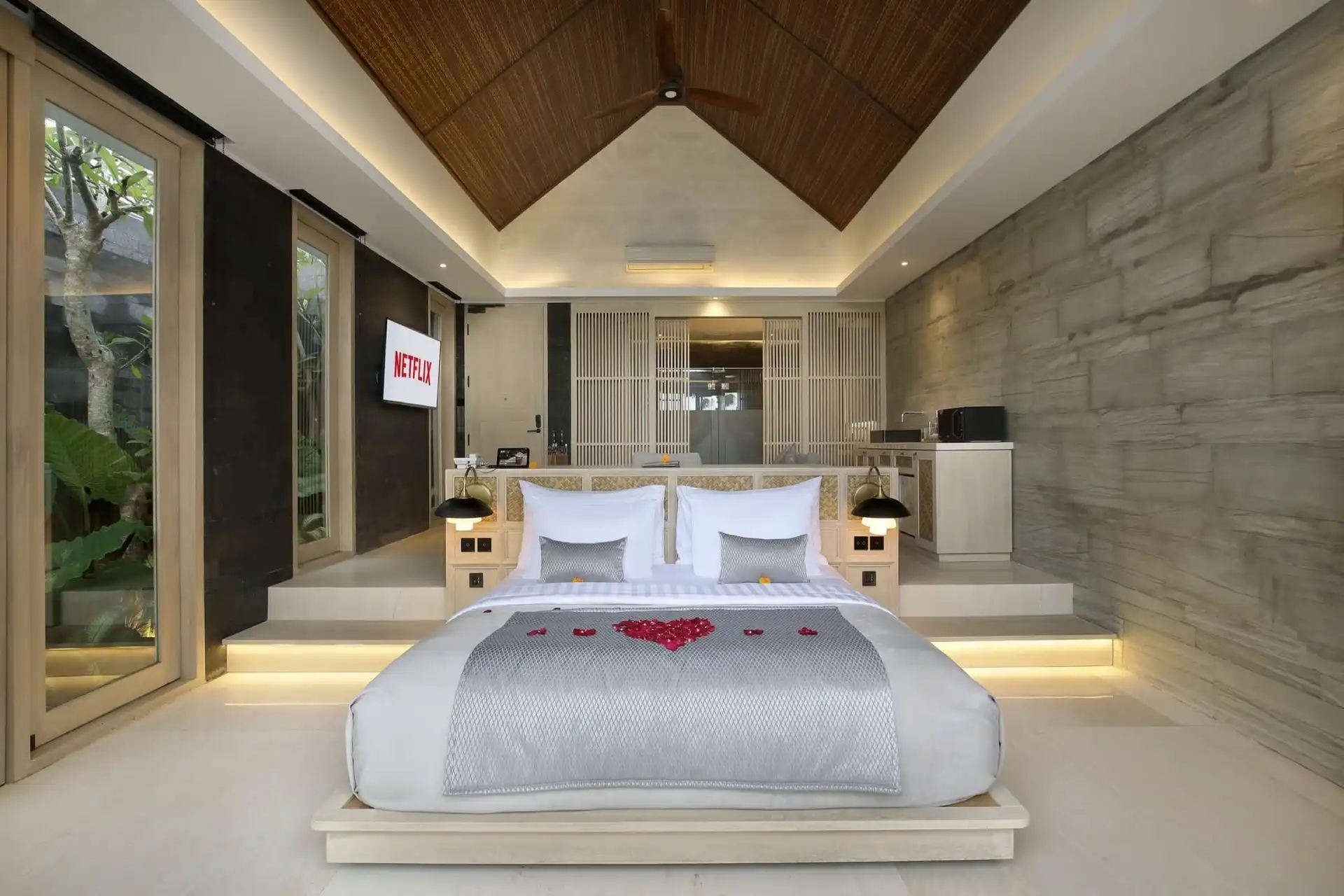 แอสเทรา ลักชัวรี รีสอร์ท แอนด์ สปา ชังกู บาย อิณิ วี ฮอสพิทาลิตี้