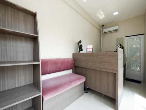 RedDoorz Plus near Paragon Mall Semarang