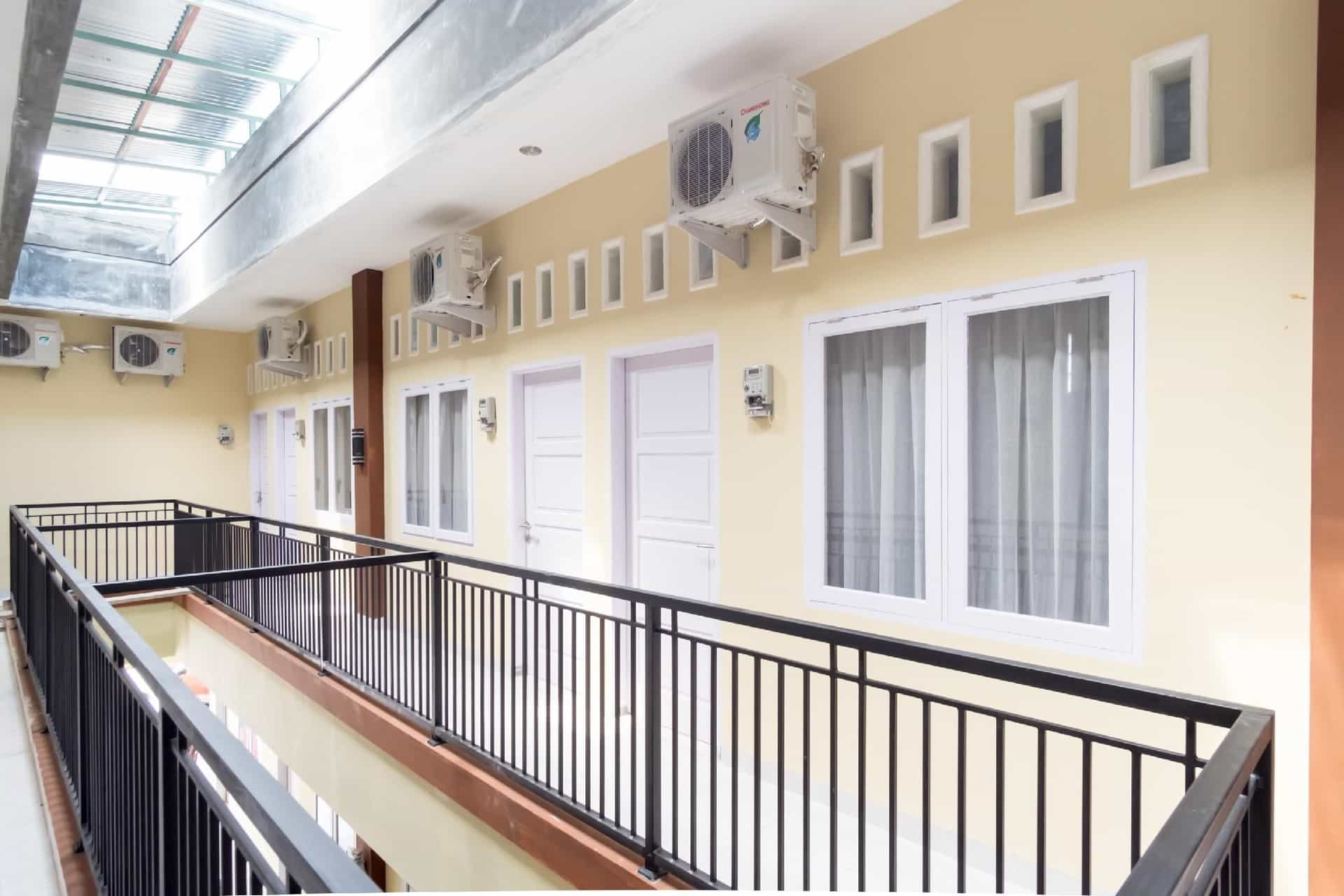 ซูเปอร์ โอโย แคปิตอล โอ 873 กามานี โฮมสเตย์ ซาเรียห์ ซูเปอร์ โอโย แคปิตอล โอ 873 กามานี โฮมสเตย์ ซาเรียห์