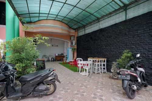RedDoorz Syariah near Exit Toll Puncak