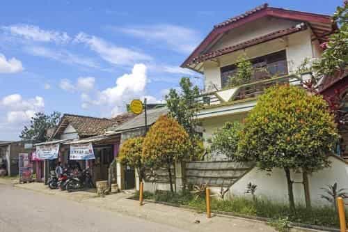โอโย 90928 วิสม่า อัสรี ปูตรา ชาริอาห์