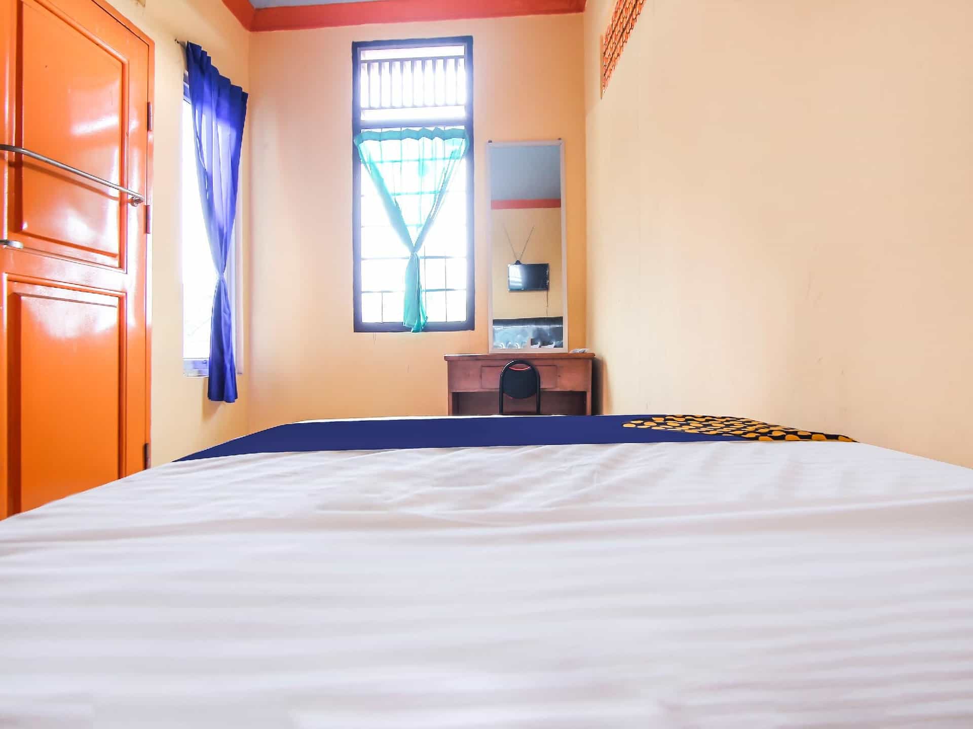 SPOT ON 90433 Serasi Kost