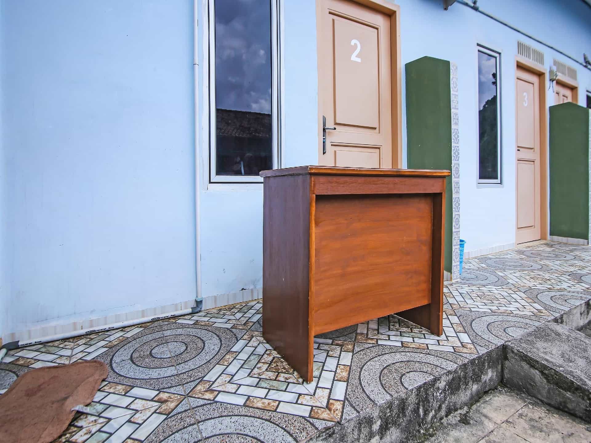SPOT ON 90433 Serasi Kost