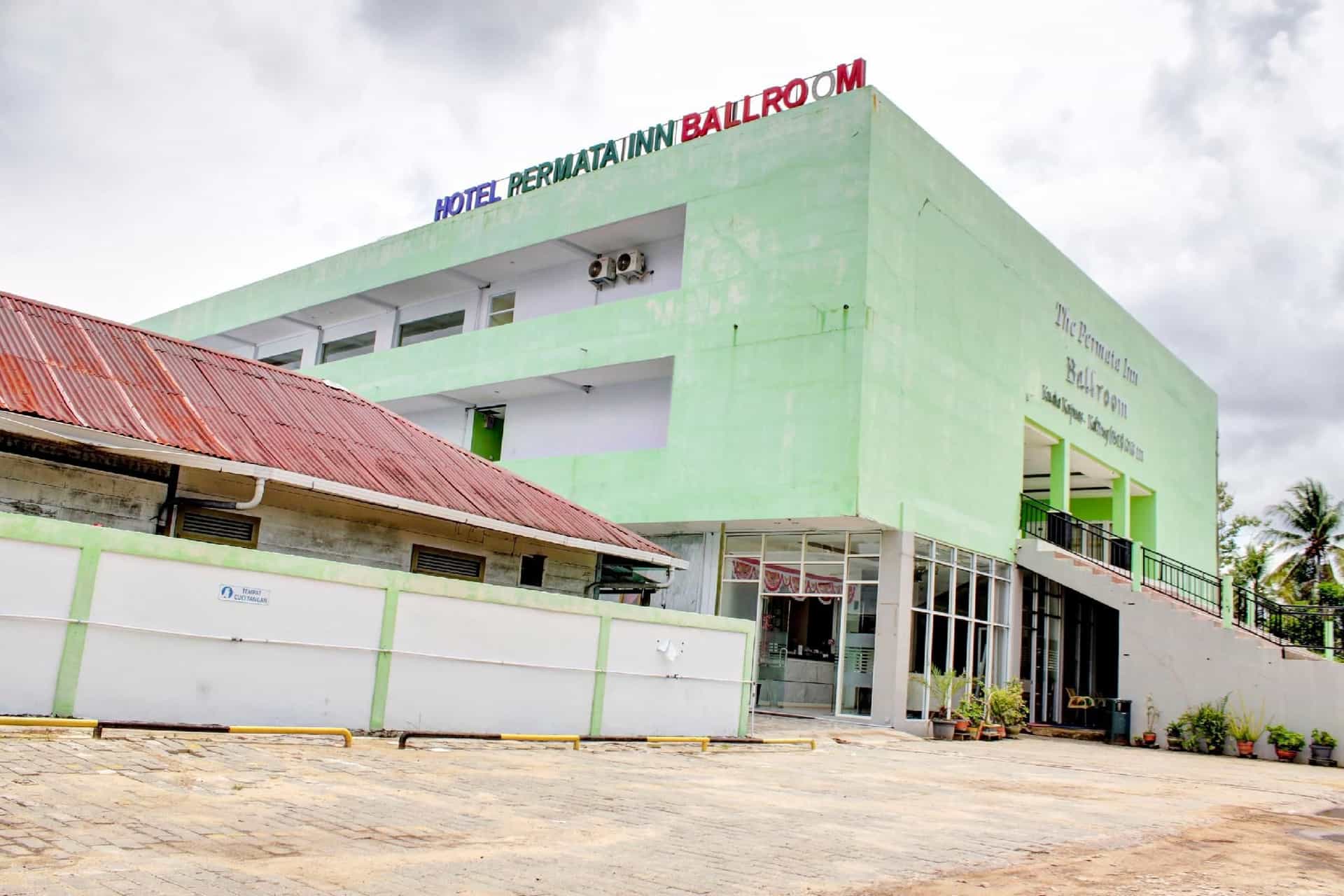 OYO 90112 Hotel Permata Inn