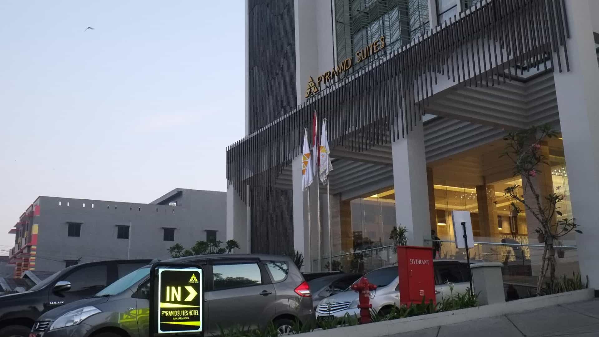 พีระมิด สวีท โฮเต็ล
