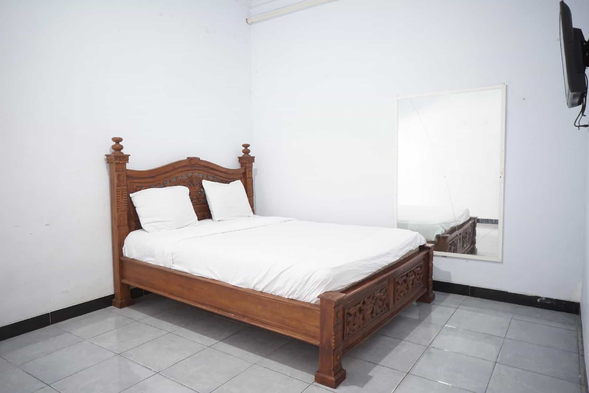 OYO Life 92886 Rumah Nyaman Radhika 2 Syariah OYO Life 92886 Rumah Nyaman Radhika 2 Syariah