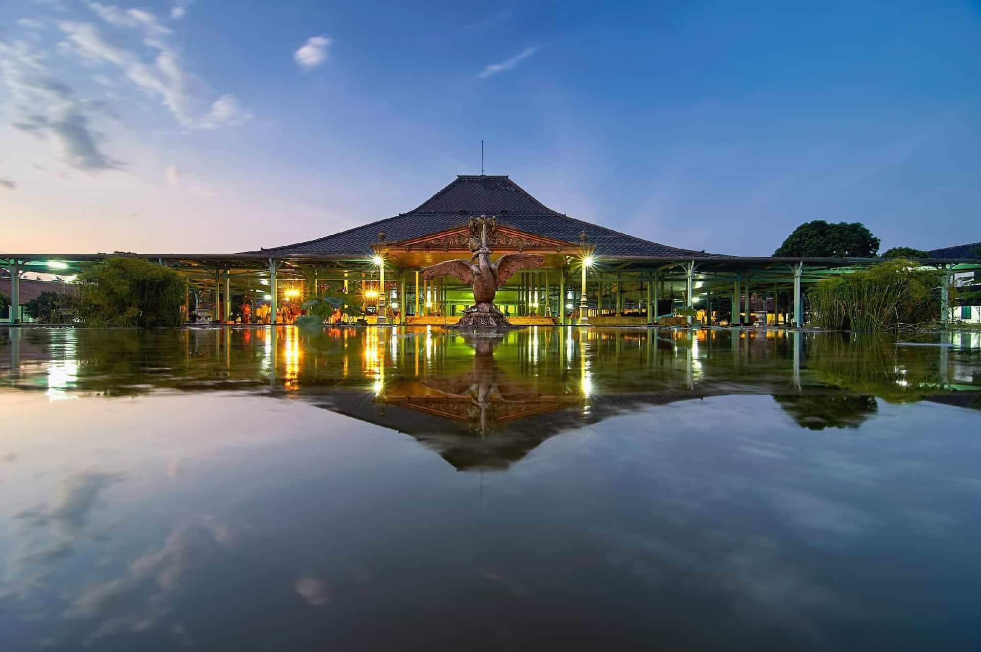 เรดดอร์ซ เนียร์ เทอร์มินัล ตีร์โตนาดี เรดดอร์ซ เนียร์ เทอร์มินัล ตีร์โตนาดี