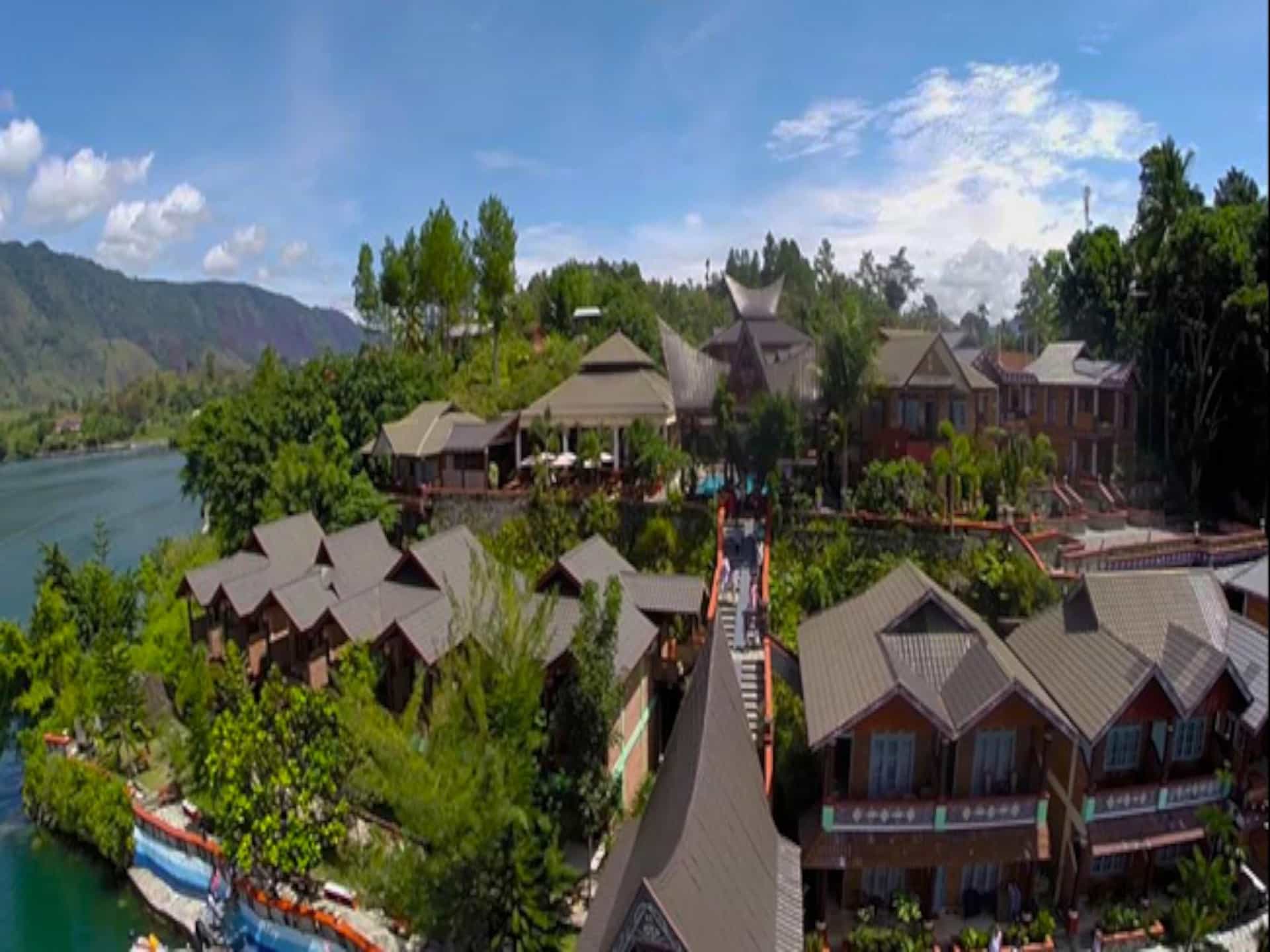 ซาโมซีร์ วิลล่า รีสอร์ต