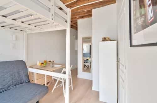 Lovely Mezzanine Studio in the Heart of Paris