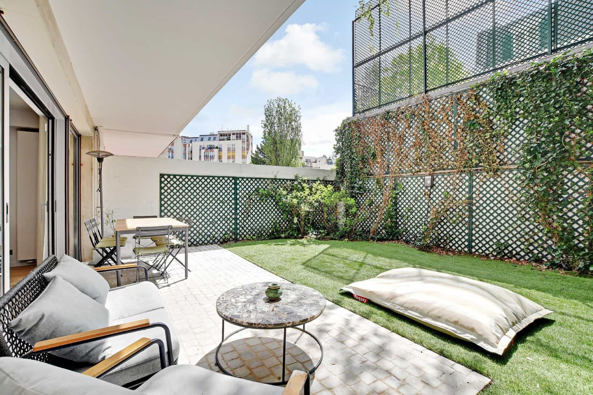 Passy / Eiffel Tower - Amazing 2BR with garden