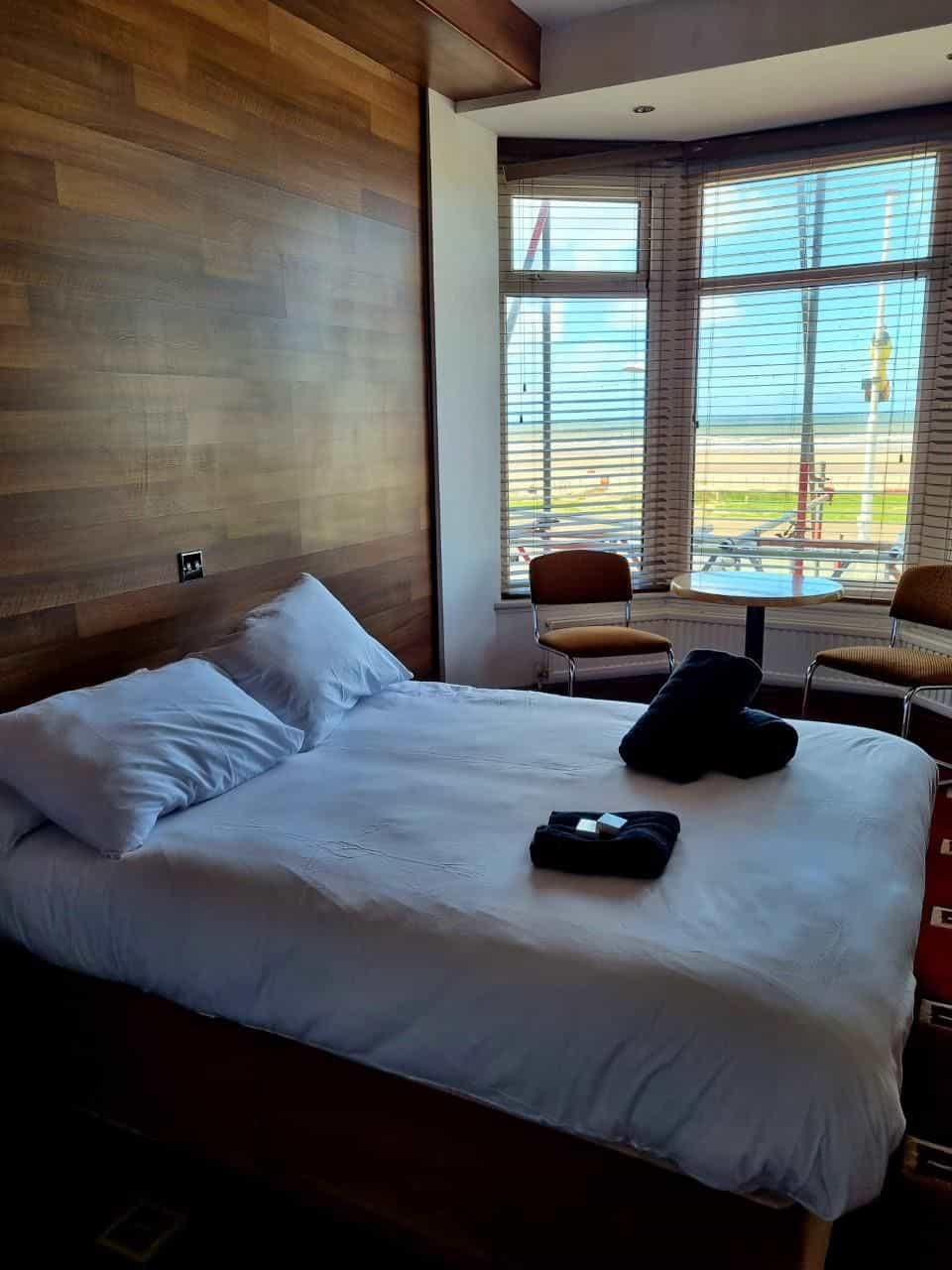 South Beach Kings Promenade Hotel