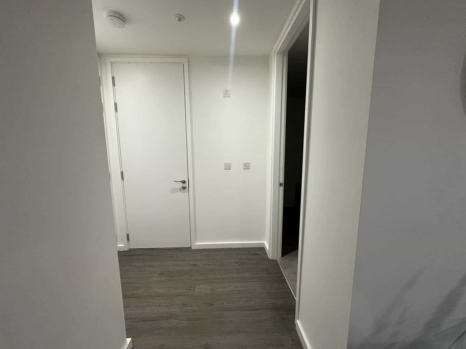 Luxury 1 Bed Apartment Near Victoria