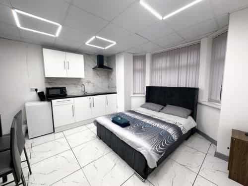 Hill's View Apartments