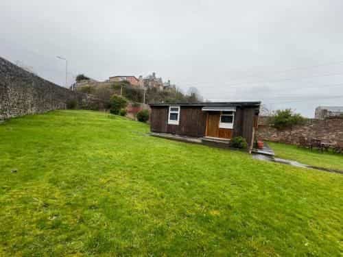 เบิร์นทิสแลนด์ เฮาส์