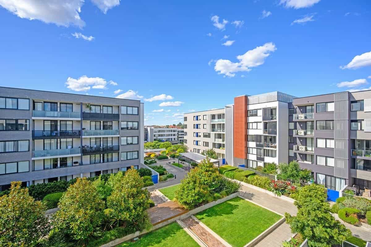 Campsie 2Br near Shopping Train