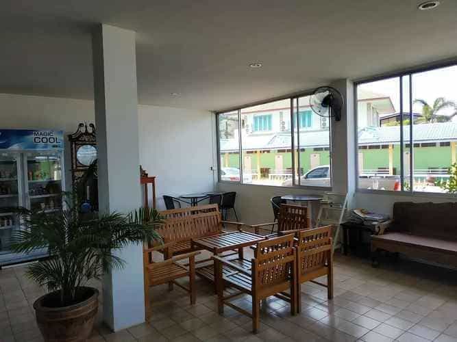 Thawat Hotel