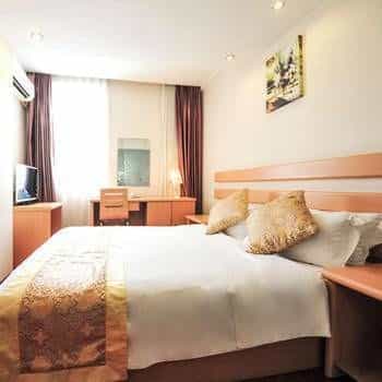 Vienna Hotel (Chengdou Dufu Thatched Cottage Jinsha Site)