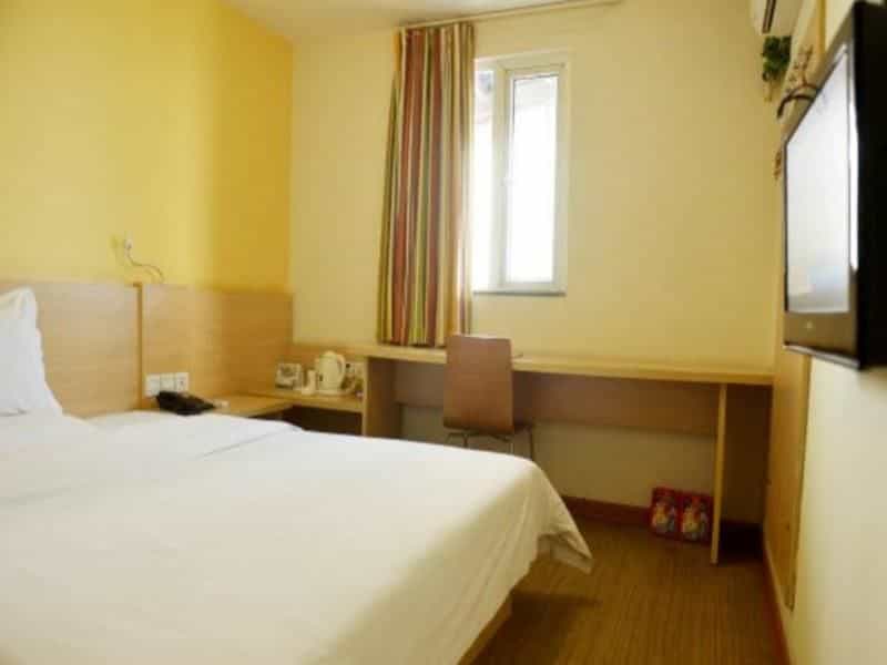 7 Days Inn Chengdu Kuanzhai Alley Vancouver Plaza Branch
