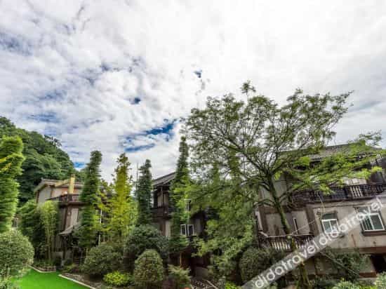 Boya Mingren Hot Spring Holiday Hotel