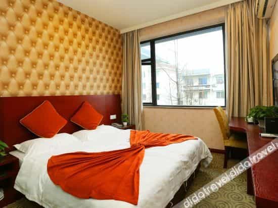 Xinyijia City Hotel